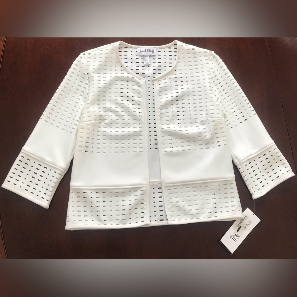 NWT Joseph Ribkoff Off White Open Front Top Size 6